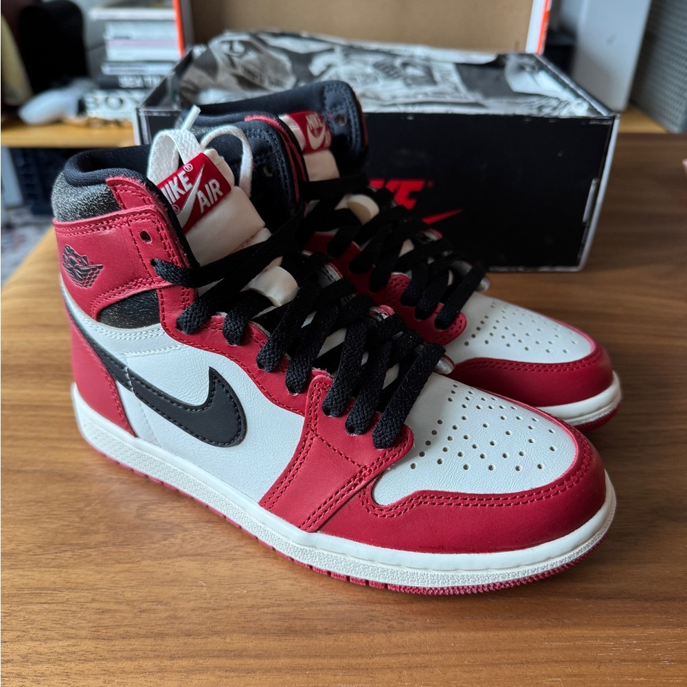 Jordan 1 Retro High OG Chicago Lost and Found - Men’s 5